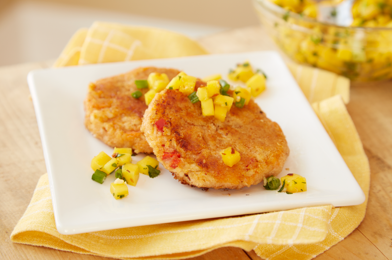 Crab-Cakes-with-Mango-Salsa-recipe