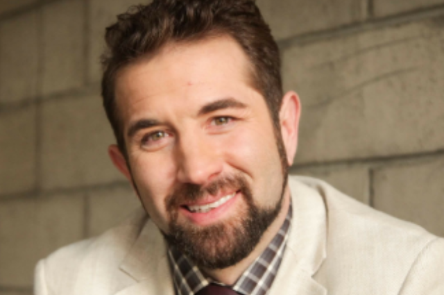 #24 How to Scale a Successful Health Practice with J.R. Burgess