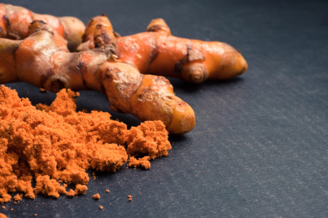 Turmeric roots and turmeric powder